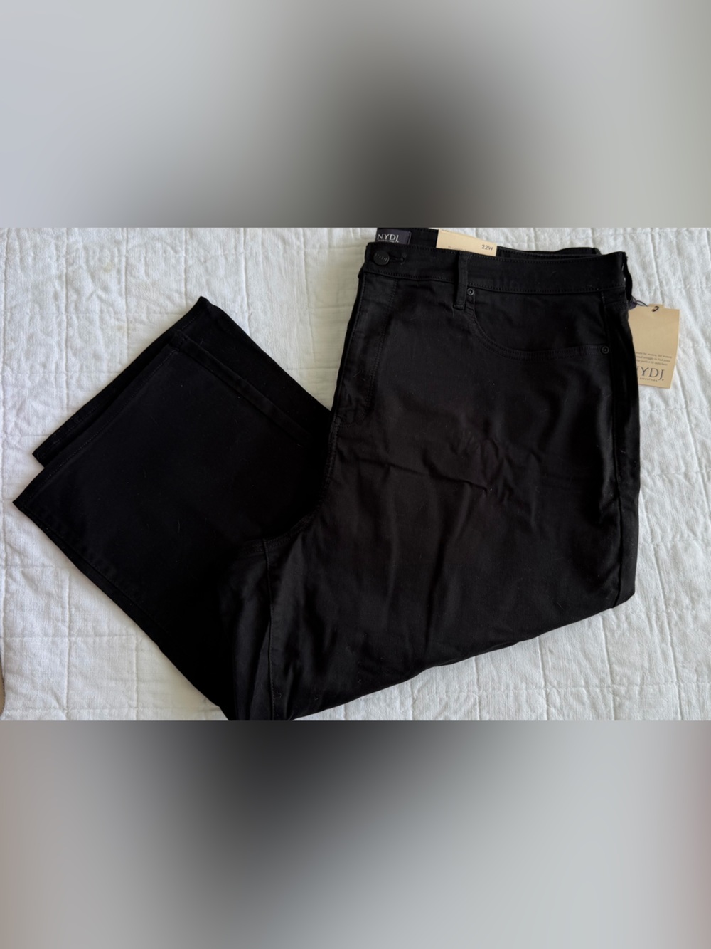 NYDJ Slim Straight Capri Jeans in Black